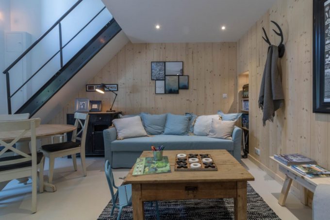 31G101423-730f61d6c2a94614a6b4dba1f0fa0bc4