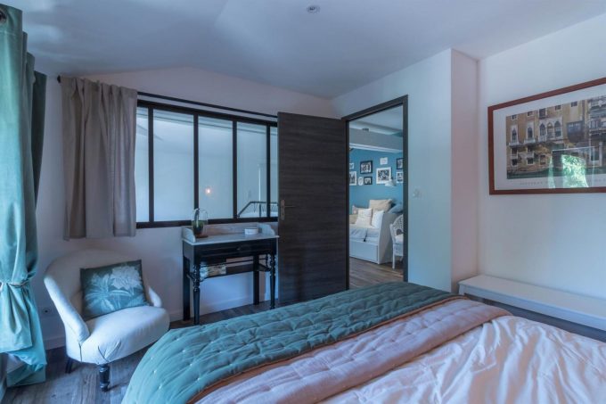 31G101423-a0068ec405c844369d6af14d4af1c6e3