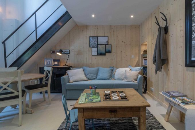 31G101423-d3b637a79380410e8ab76586fb0c06a2