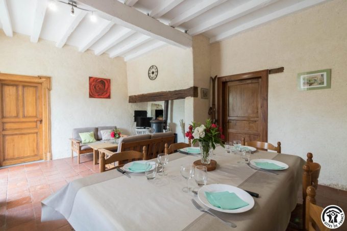 31G101425-4559cd542e4148589fb25bd371f78dbe