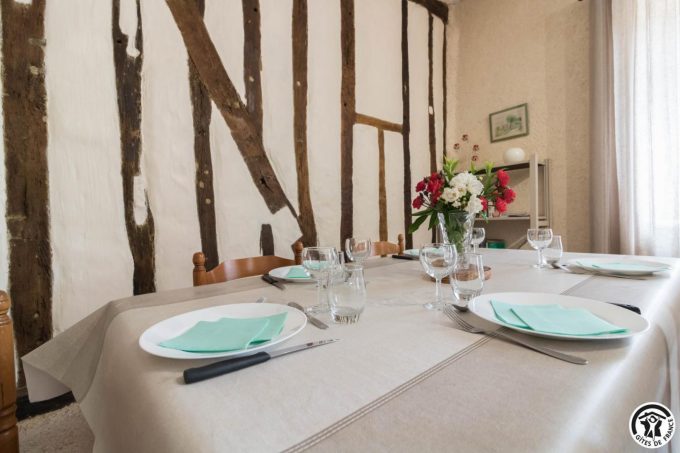 31G101425-9ea5d8de4c0649379e8016e26f012970