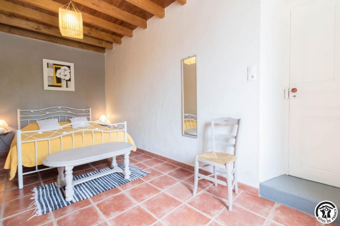 31G101425-accf494b0f104c78994acdff50fcb785