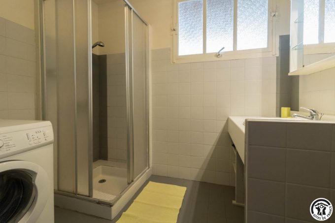 31G101425-b8ec0f9c137d43ac89d09903d3f568cf