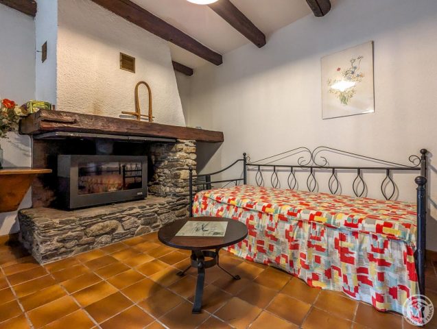 31G101432-b93c79f1f59744e0bae6f01bd744bdf2