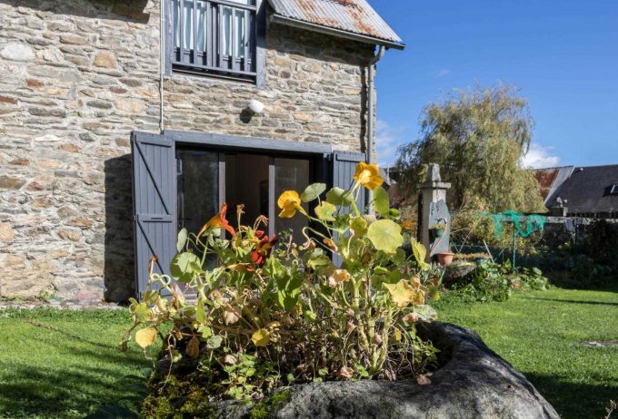 31G101432-ff2b5417a470475e9d279d87cbe68207