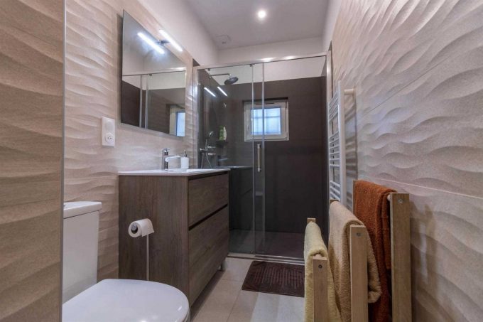 31G101444-12bae45df5ff4a54b44100e7a77bb698