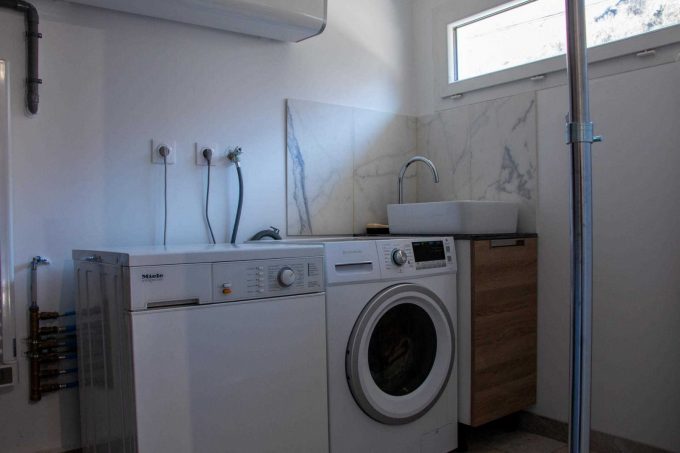 31G101444-41de771b2ed6492ab6113e953f019d34