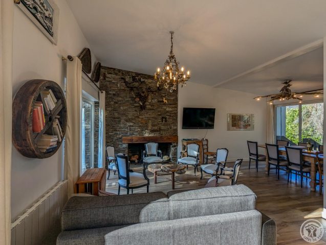 31G101444-9e8daa08220e41c9b137538a1abd7911