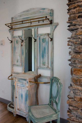 31G101444-a53c97d8b6d74c93bbffabbd1698cb53