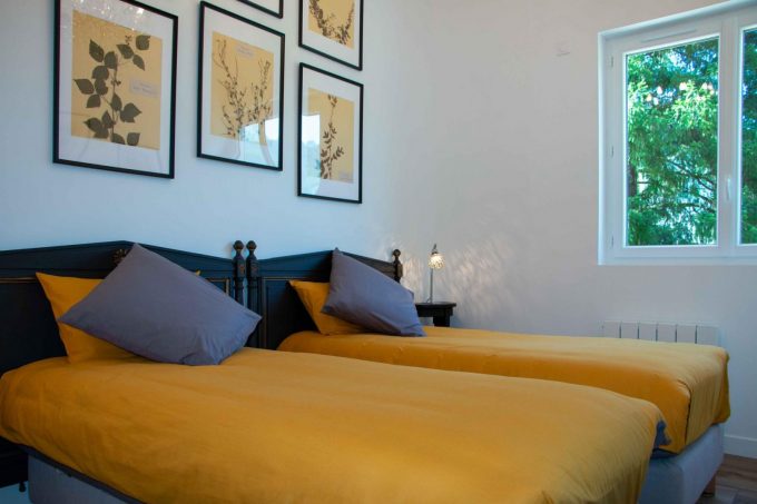 31G101444-cc81df29016a40dca693b97d668b8c2b