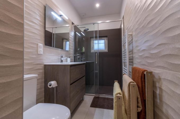 31G101444-e3765d8b52e748efbbfbd7bda739ff70