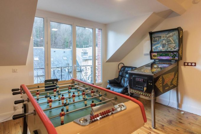 31G101449-021925b93192476cb955e6840ab4f3dd