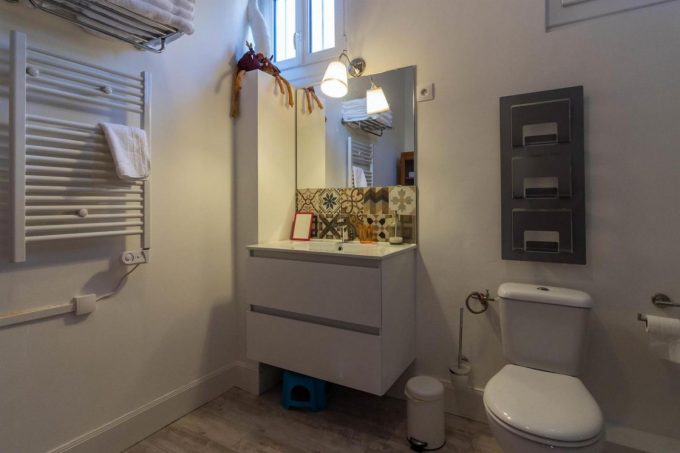 31G101449-0aee4ada8a6646e988916758d1ed35b1