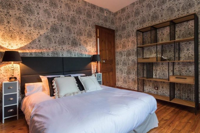 31G101449-43b75e667e1f492a9c3ed616d924c8e8