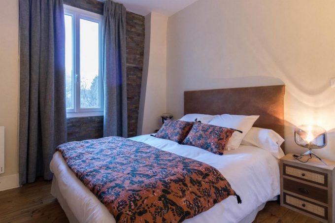 31G101449-66e10bca53f04e51b01f177484f0b667