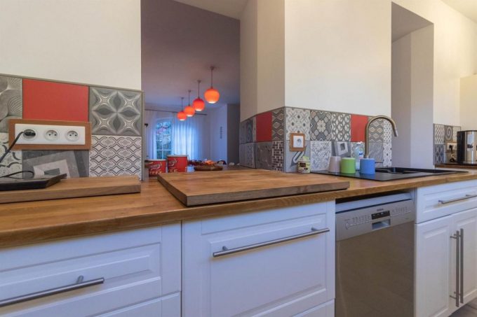 31G101449-8f1dae4a6e6e4609bae4dbd2e528983c