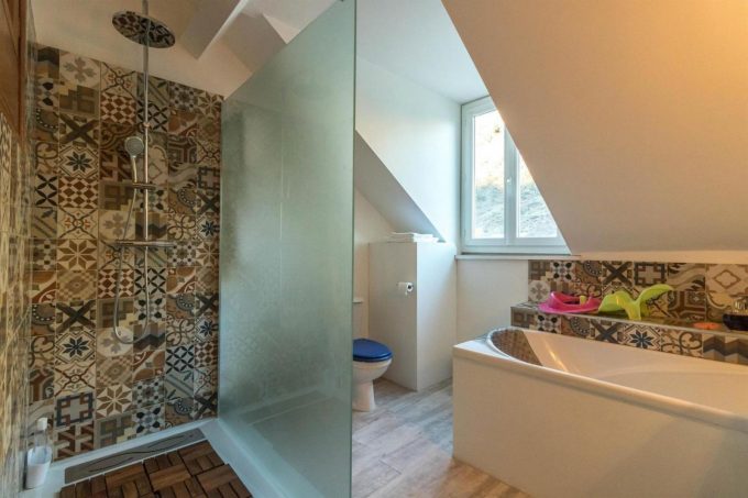 31G101449-9cd942c274cb40718d9e94cfc73b9f7b