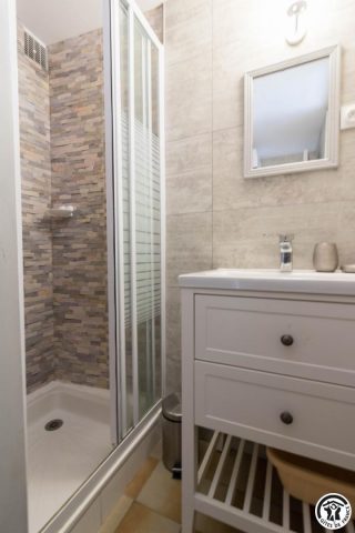 31G101463-24f5bcb5621b4dbbb5e9f6c6d46081c4