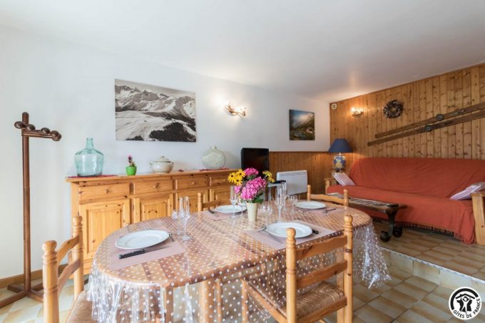 31G101463-beef5bd4559442a2a9772389552b9498