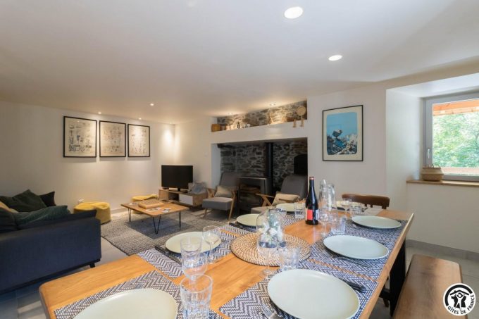 31G101464-5c9bc28663054d459b5f432501045576