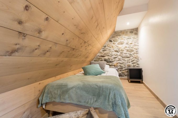 31G101464-a388c69daeff4fe6b9b20c9e35d994c9