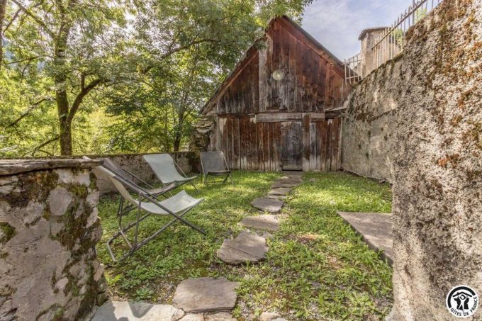 31G101464-ca12f7b3d4564e15a2570c3d6b932f1d