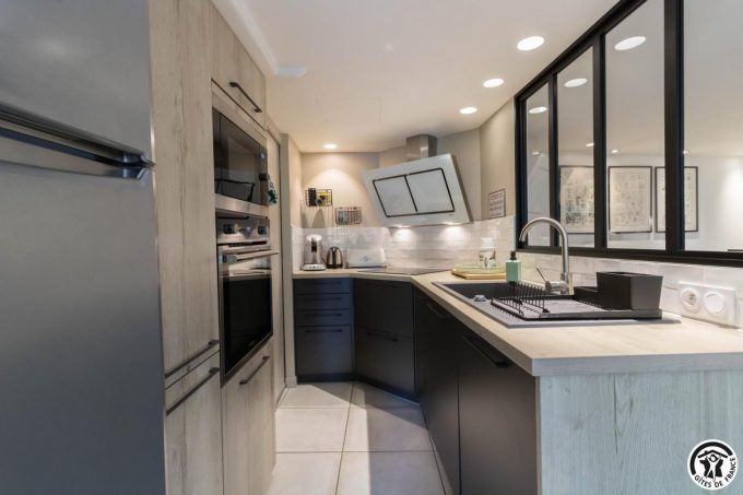 31G101464-cfc3e748c822419cbc1ff47e6c45f87c