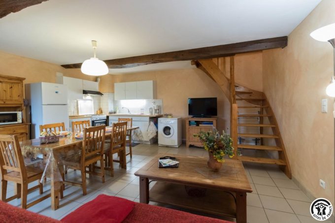 31G101478-66f9cf7f53c344dd988600d773a92acd