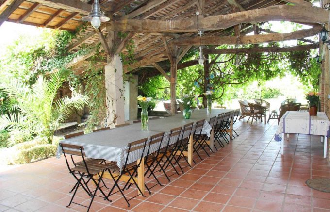 31G101480-2417ede7cf71479580bce5b5ea6457d8