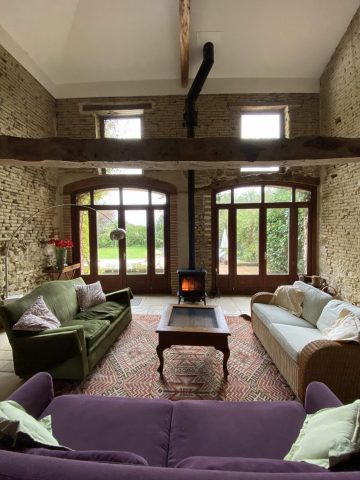 31G101480-4b0fe05731cf4222bede7a43e6675fd9