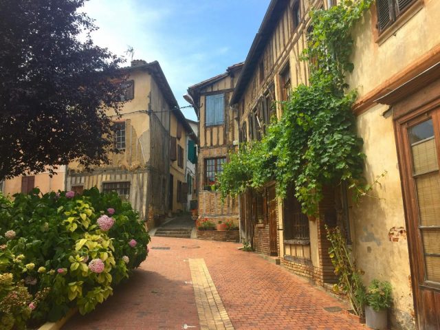 31G101480-70598c12390346fbb5d70317e1aa4aa0