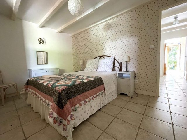 31G101480-7a6379f7a9f54713af00811b2889560d