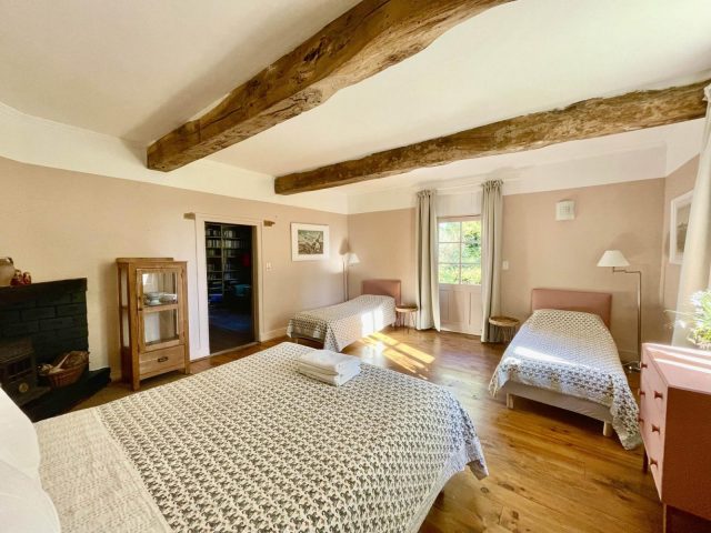 31G101480-b0f6ef00df584a1ba362a744d6e21423