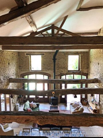 31G101480-c0379ff22b11448bbe1d6e23840d97c0