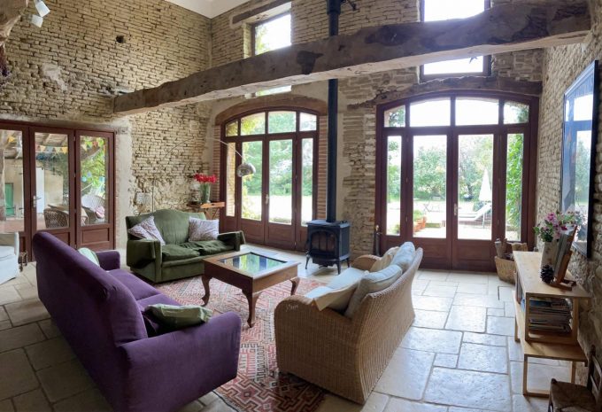 31G101480-d1db188f334c490c94d688ec0fd7af5b