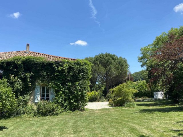 31G101480-de0ef1a7f52d496aae100669b7aa72b7