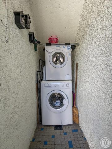 31G101491-6f6894fda8744d9791416de584ddcfa4