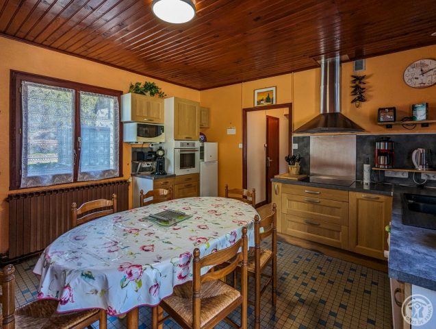 31G101491-a056577d87e845ad81dc48bff31275cf