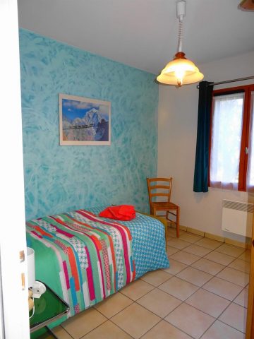 31G101494-1d182de951204f5fa6d47c2829812799