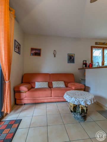 31G101494-c136dc3b40f4416c999af554c4f7ed07