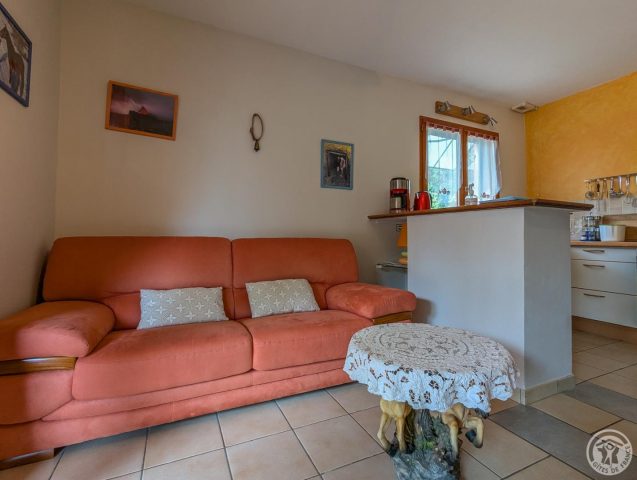 31G101494-d6173ce11a9b493cb32bdff9368dc518