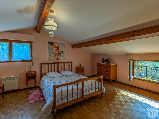 31G101494-f6179d9db7e349698aba90cdabef4d8a