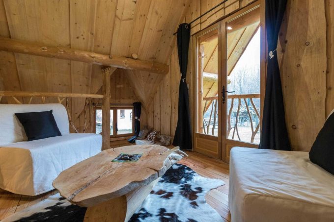 31G101497-495b83d823ef4fd0a70f2fde6d3b5c9c