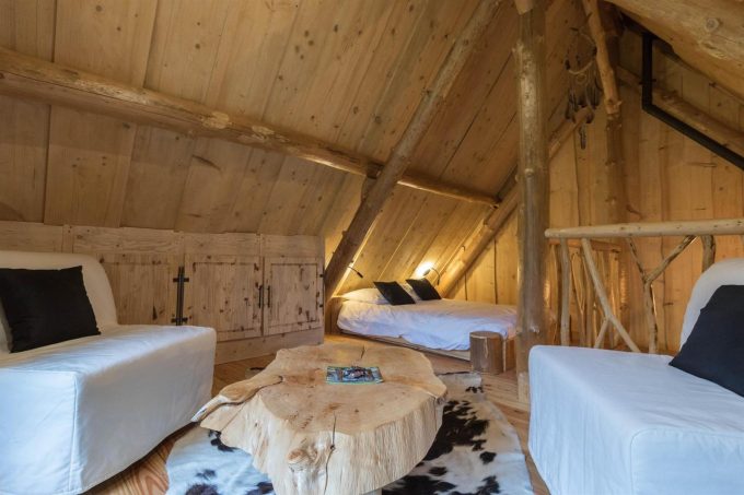 31G101497-d6ba5947707a4f23986ee385bfda48a6