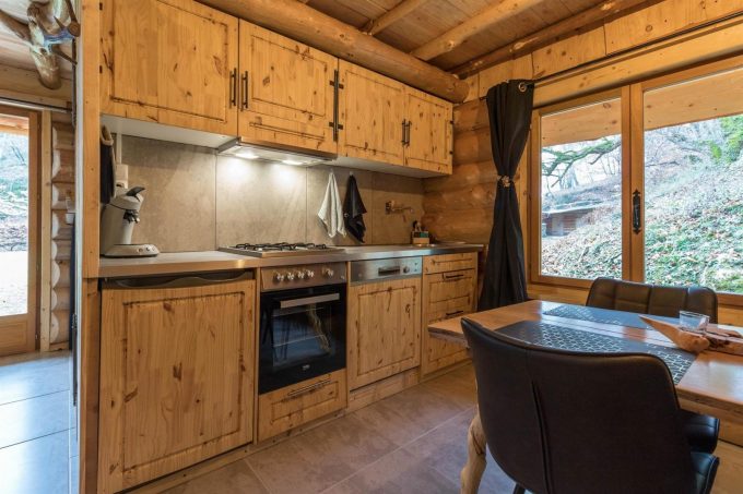 31G101497-f3fa1d61aeb64e1997304940694d38da