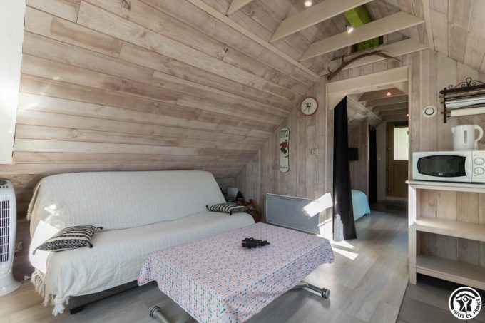 31G101499-8a977dbcd7494d0aaff26efff2792ef7