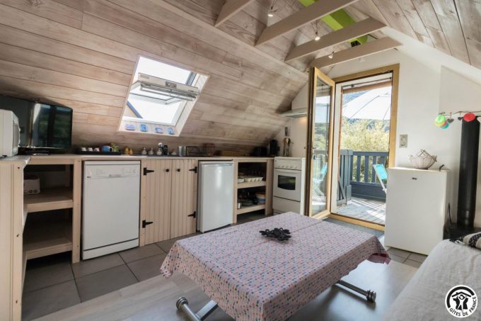 31G101499-b353c58d03b34e4ba50bc3e5bf0deae4