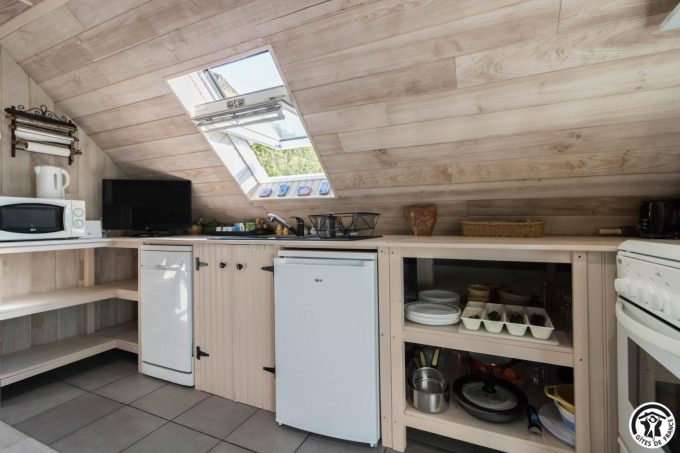 31G101499-d1e64e2024cf4cb7918cc486dd2dc15c