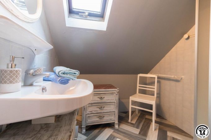 31G101500-4dd4efe4ae024903941d207092f9b20b