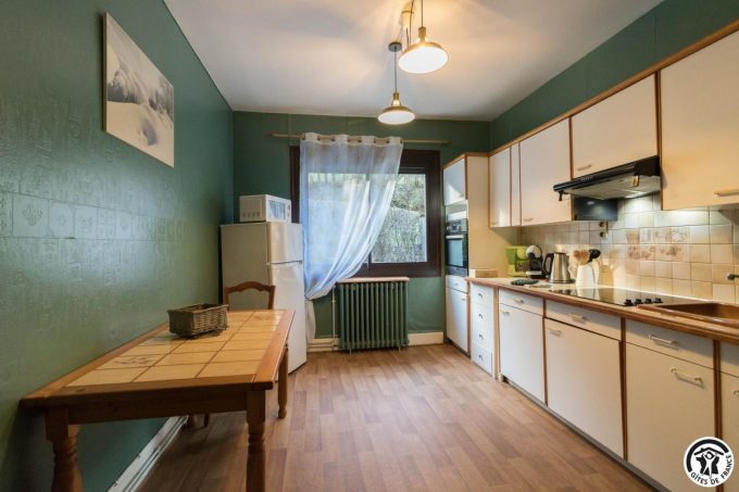 31G101500-6e76699daeee4bab936d7c6b821ed779